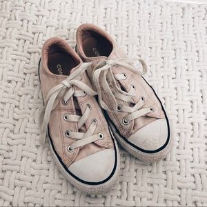 Converse All Star Low Tops Baby Pink Girls Size 1 GUC